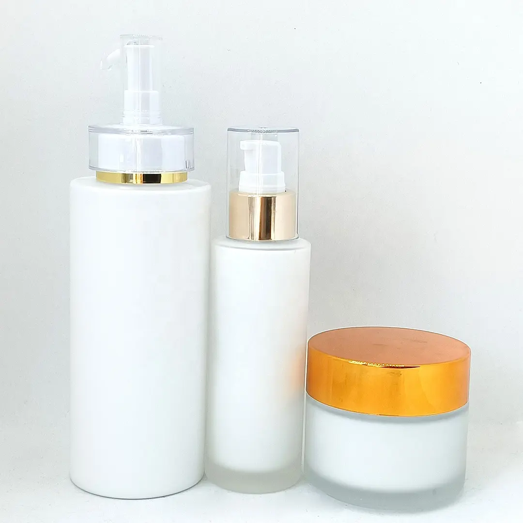 oem-private-label-whitening-skincare-set-face.webp